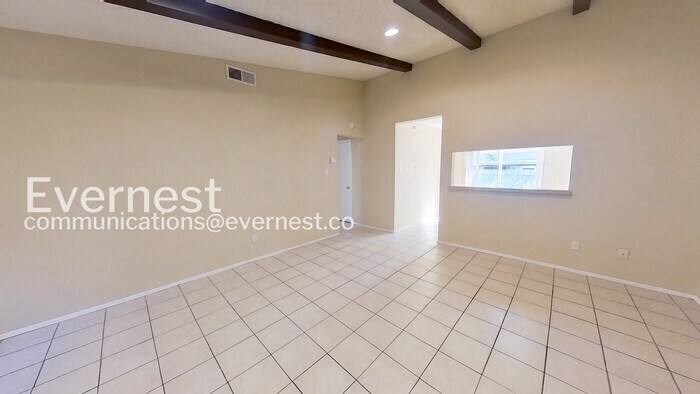 Building Photo - 204 W William Cannon Dr