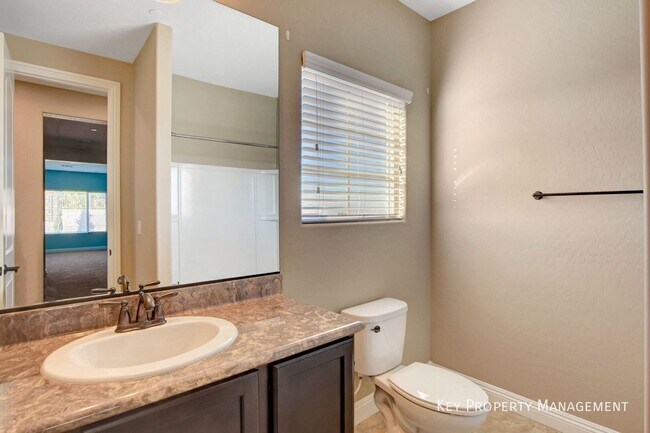Building Photo - 2724 Josephine Dr