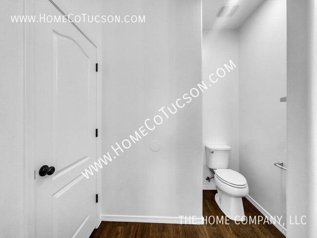 Building Photo - 6876 S Benedetti Ct