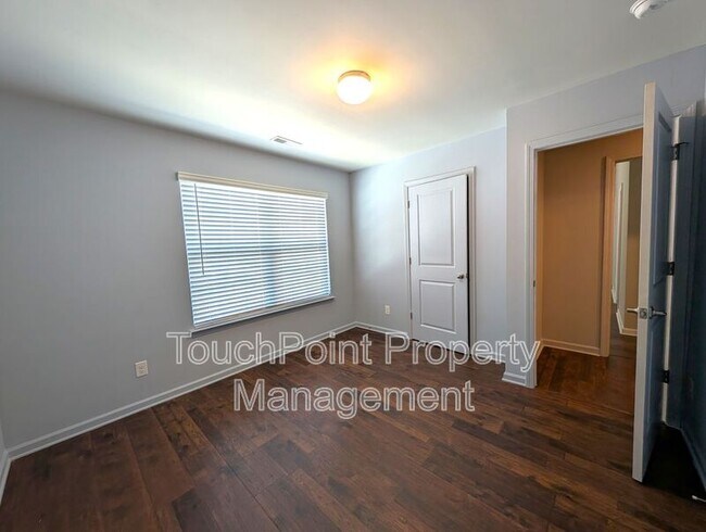 Building Photo - 2525 Mcintosh St