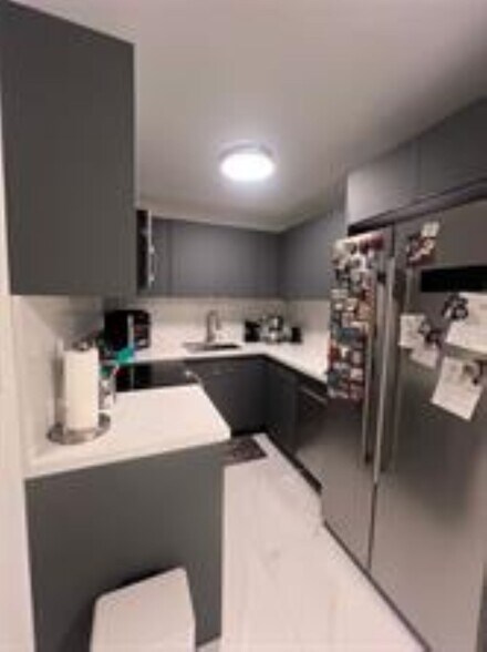 Building Photo - 2970 NE 16th Ave