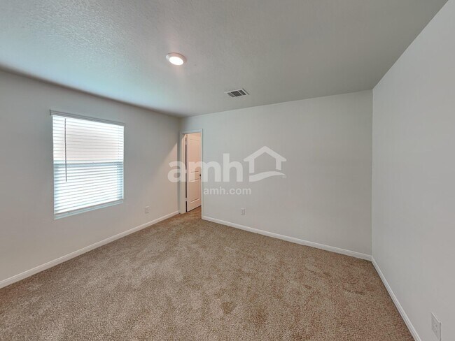 Building Photo - 2705 Iberia Ct