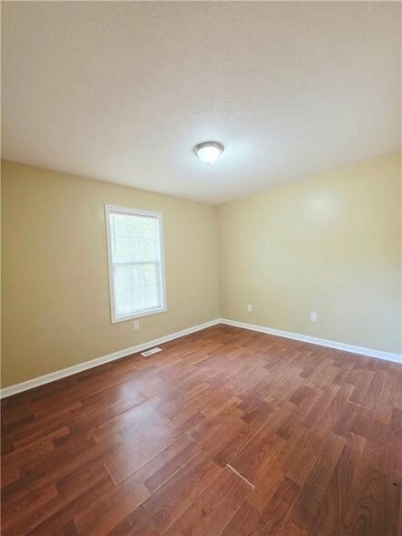 Building Photo - 186 S Red Oak Way