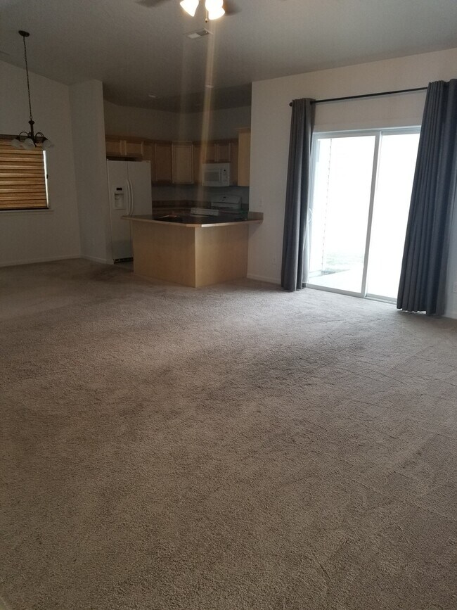 Building Photo - Beautiful Single-Level Living in a Desirable Spokane Community - New pictures coming soon!