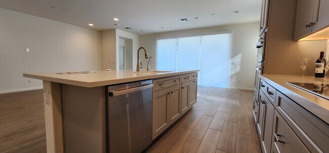 Building Photo - 3185 Blue Agave Ln