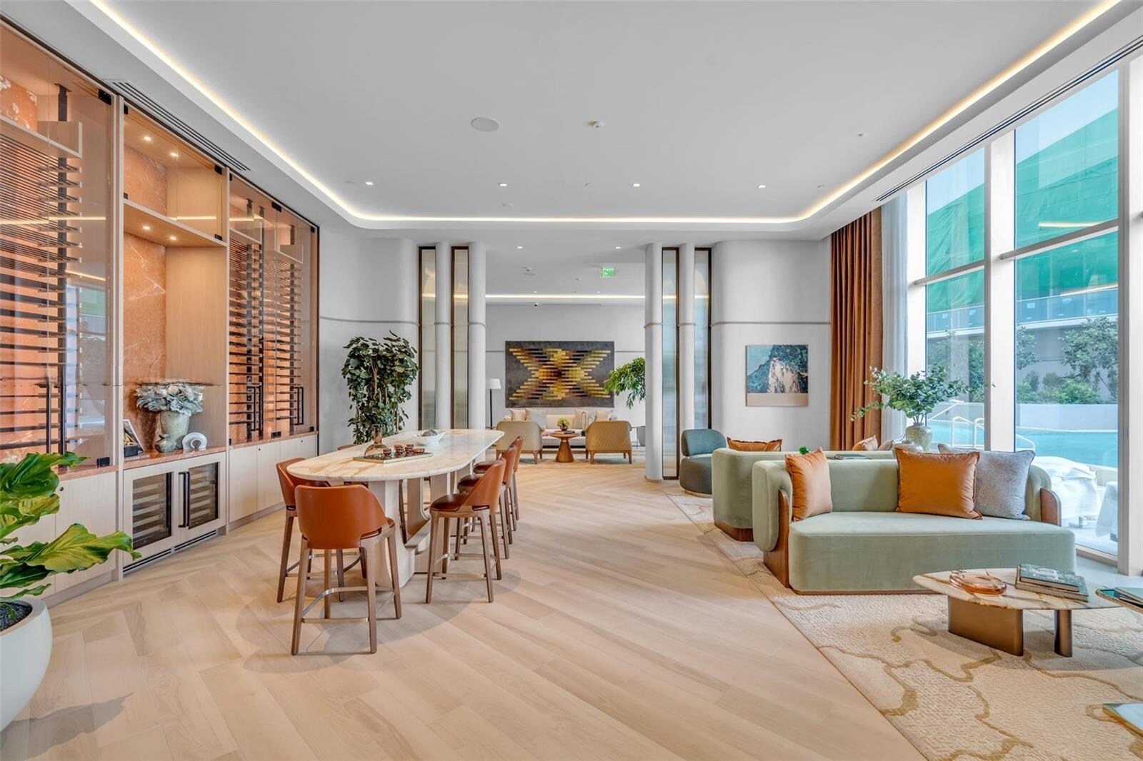 Building Photo - 77 SE 5th St