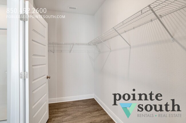 Building Photo - 24847 Smarty Jones Cir