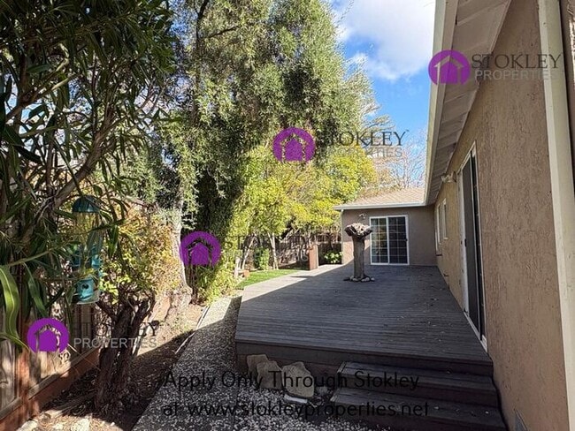 Building Photo - 18 Bonnie Pl