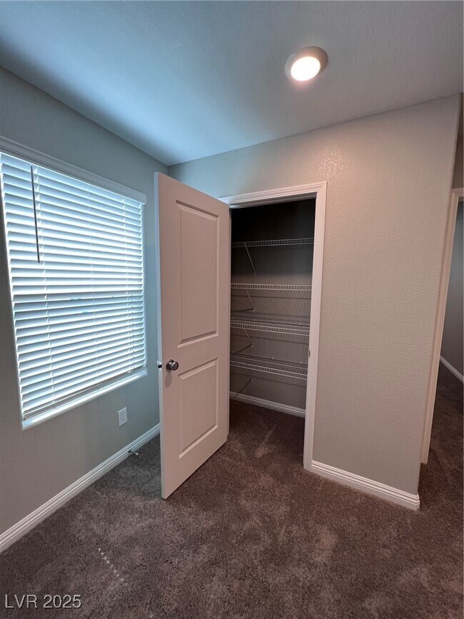 Building Photo - 2990 Saltillo Ln