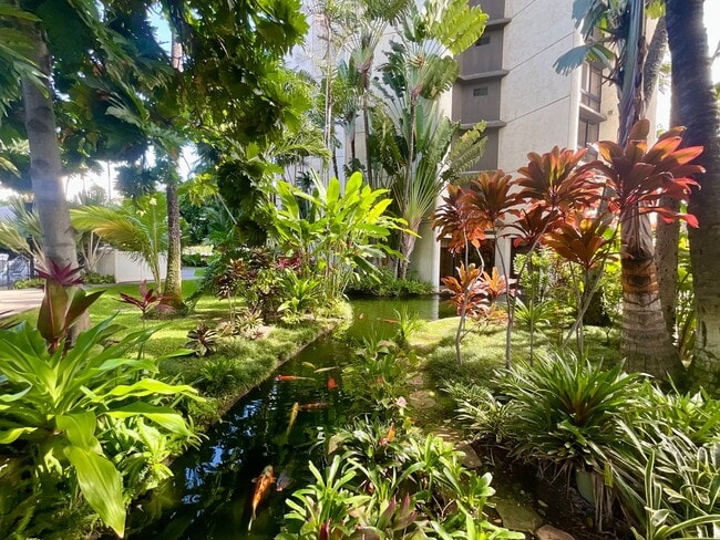 Building Photo - Liliuokalani Gardens