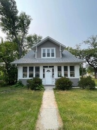 Building Photo - 8370 Archer Ave
