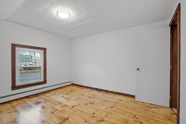 Building Photo - 47 Railroad Ave