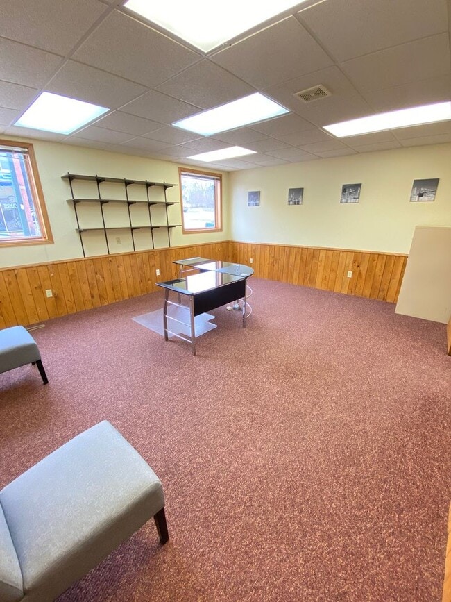 Building Photo - 118/120 E Huron