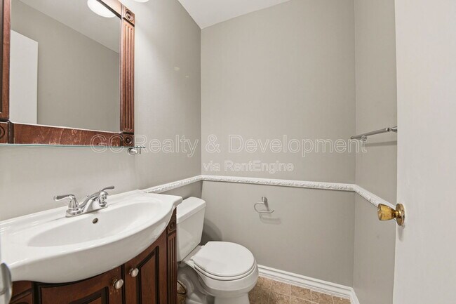 Building Photo - 9517 Terrace Pl