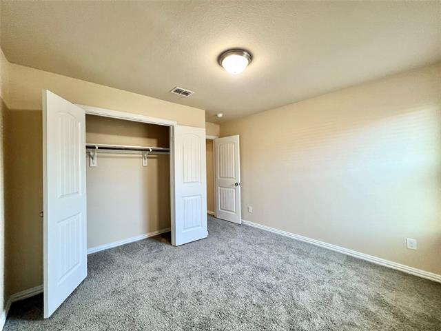 Building Photo - 705 River Garden Dr