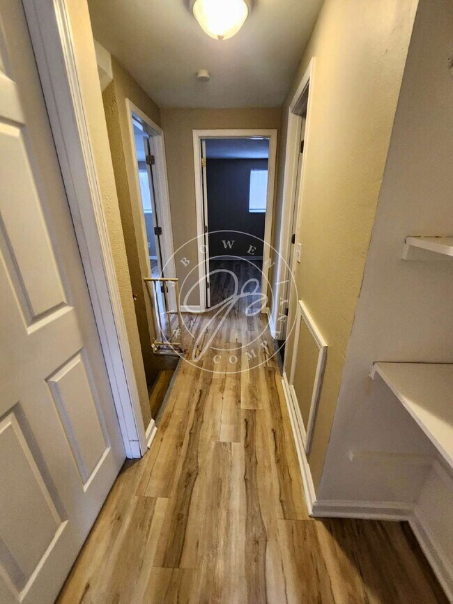 Building Photo - Already section 8 approved and ready for move in!