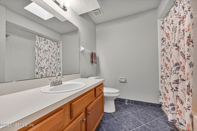 Building Photo - 9126 Trevi Cir W