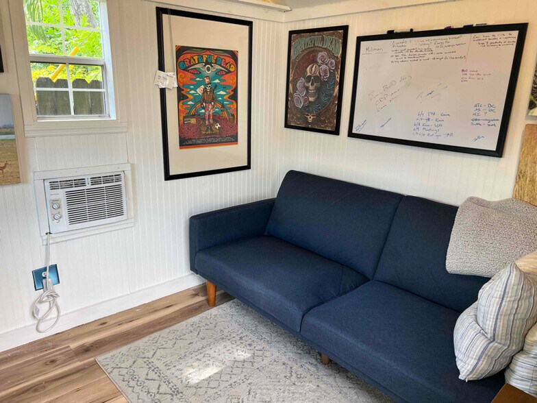 Building Photo - 3607 S Waverly Pl