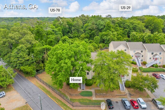 Building Photo - 290 Appleby Dr