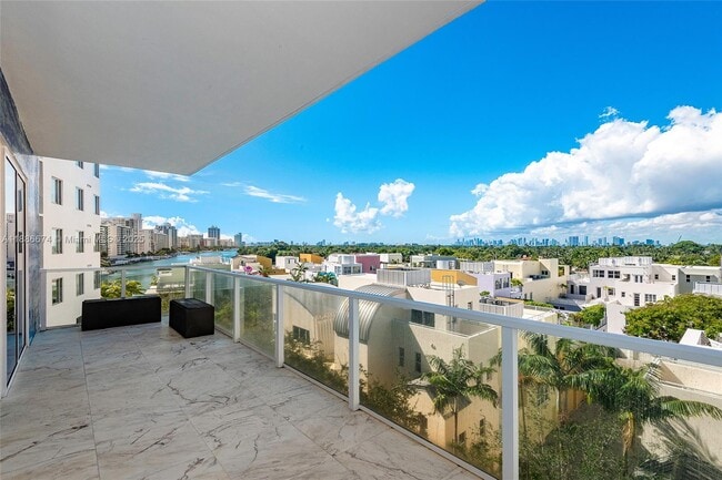 Building Photo - 6103 Aqua Ave