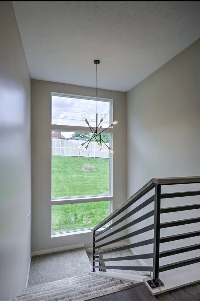 Building Photo - Fully Furnished Modern 3BR Retreat | Penthouse + Skyline Views