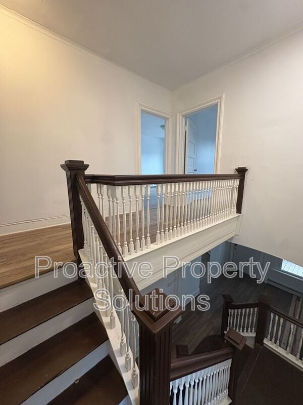 Building Photo - 415 S Main Ave