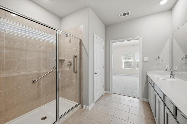 Building Photo - 206 Fieldstone Dr