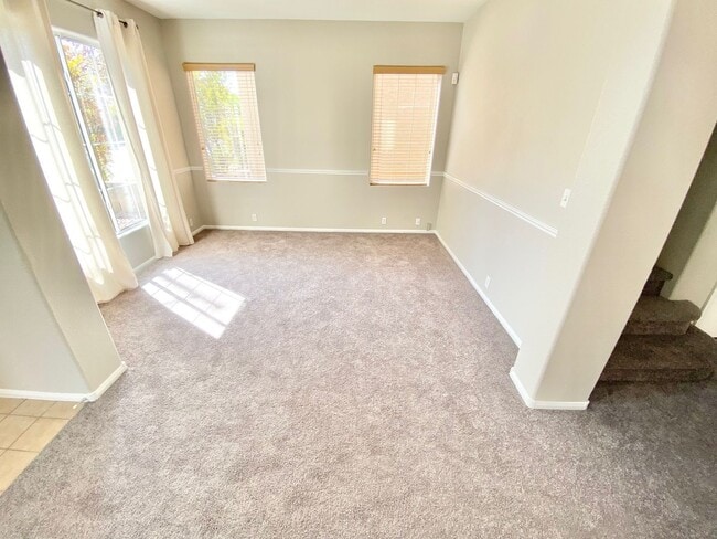 Building Photo - BEAUTIFUL 3 BEDROOMS 2.5 BATHS 2 STORY SINGLE FAMILY HOME WITH 2 CAR GARAGE