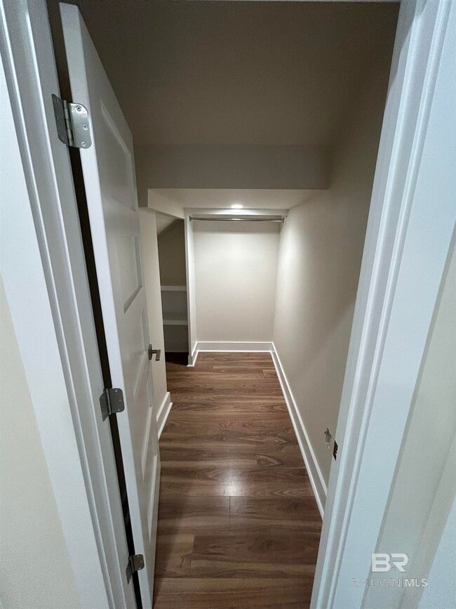 Building Photo - 5126 Pine Rd