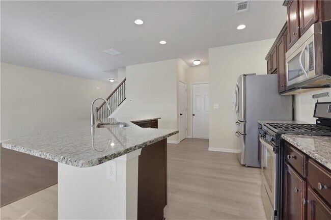 Building Photo - 2526 Morgan Chase Dr