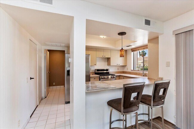 Building Photo - 46638 Arapahoe Ln