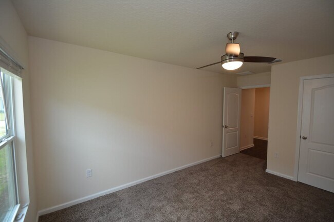 Building Photo - 664 Grand Reserve Dr