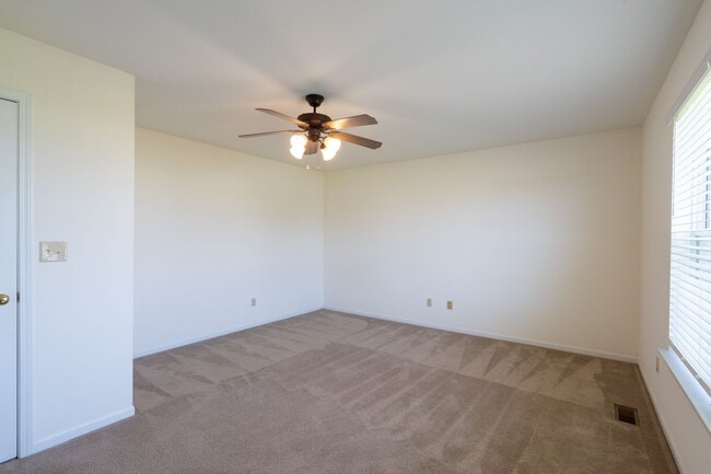 Building Photo - 3515-3517 Prescott Dr.