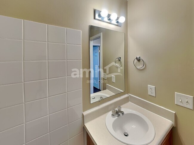 Building Photo - 2669 New Port Royal Rd