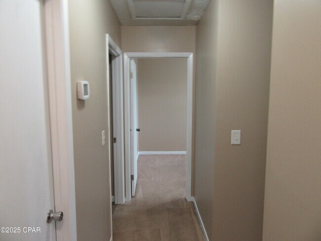 Building Photo - 513 Palermo Rd