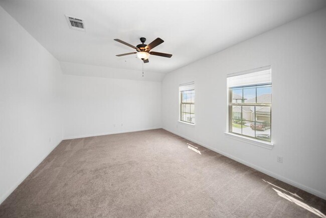 Building Photo - 3437 Jaulan St