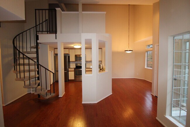 Building Photo - Alamo, Beautiful 1 bedroom 1 bath plus lof...