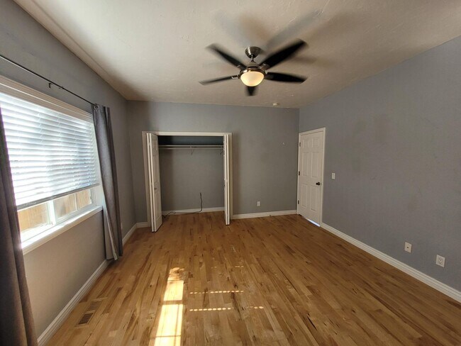 Building Photo - Home Near Downtown Boise!