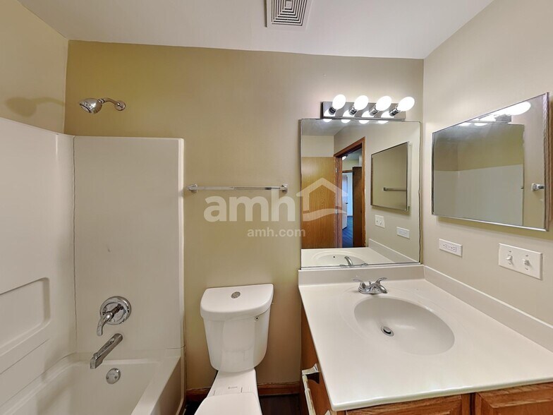 Building Photo - 2704 Telluride Ct