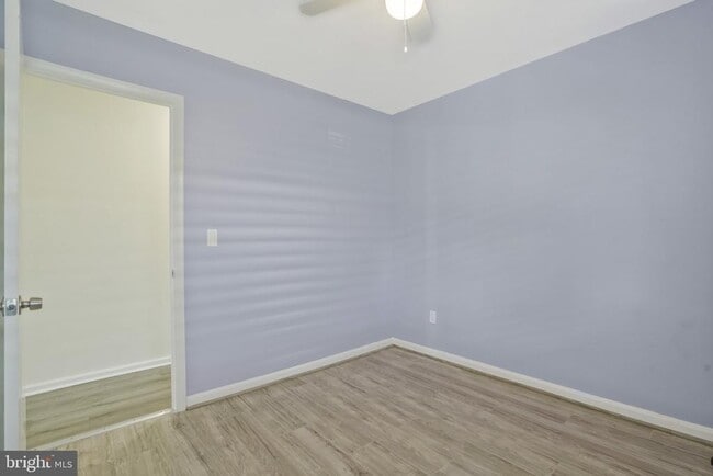 Building Photo - 728 Carson Ave