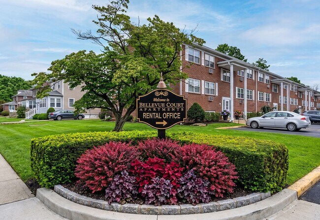 Welcome to Bellevue Court Apartments, where lush landscaping and a welcoming atmosphere create the perfect environment for your next home. Enjoy convenient access to amenities and a vibrant community. Schedule your tour today! - Bellevue Court Apartments