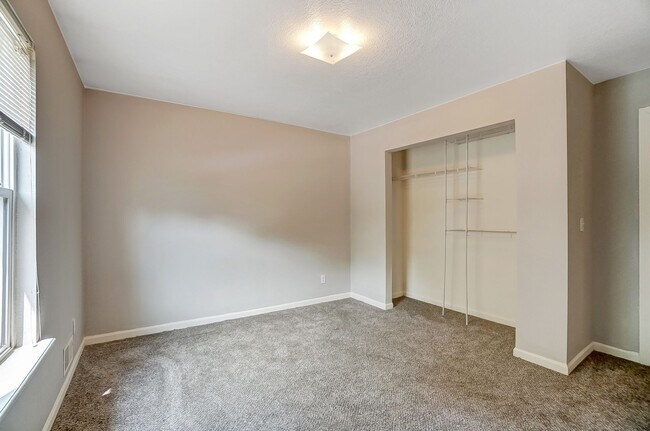 Building Photo - 3612 Willow Run Dr