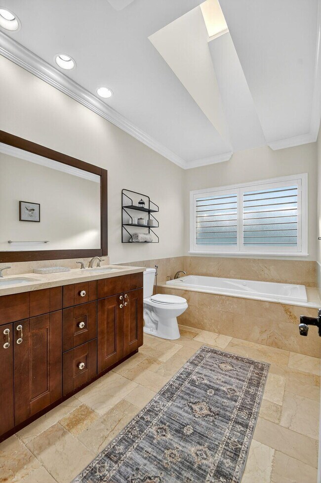 Building Photo - 13172 Doubletree Cir