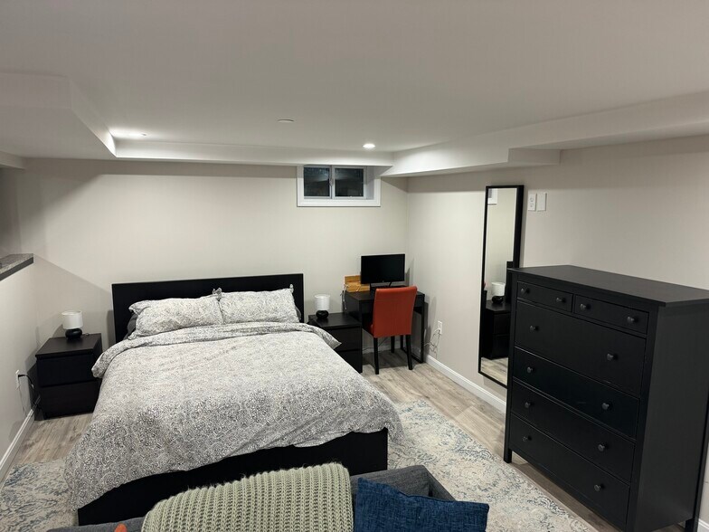 Bedroom and Desk - 171 Foster St