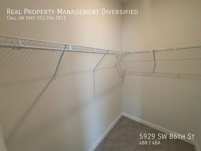 Building Photo - 5929 SW 86th St