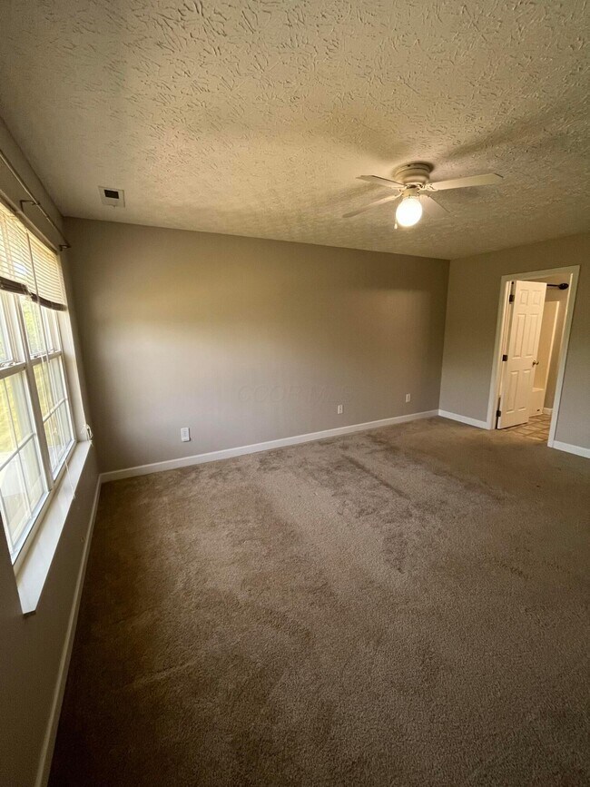 Building Photo - 5171 Mantua Dr