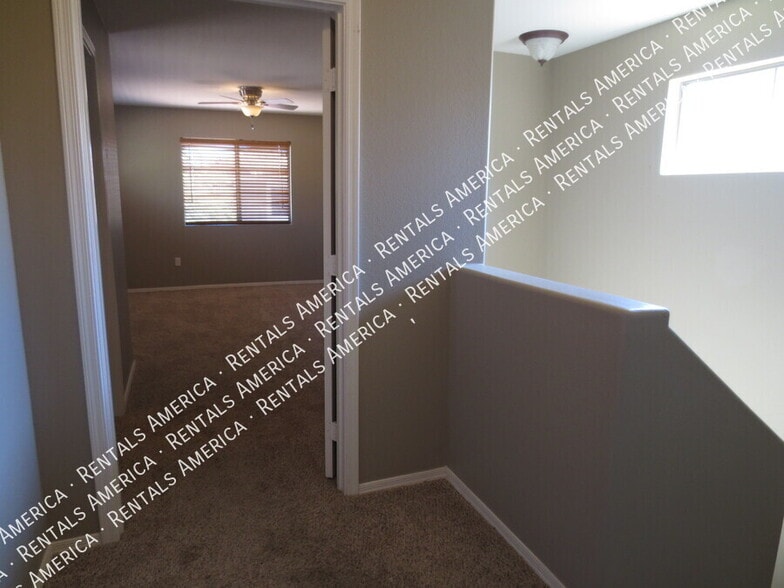 Building Photo - 21829 N 40th Pl