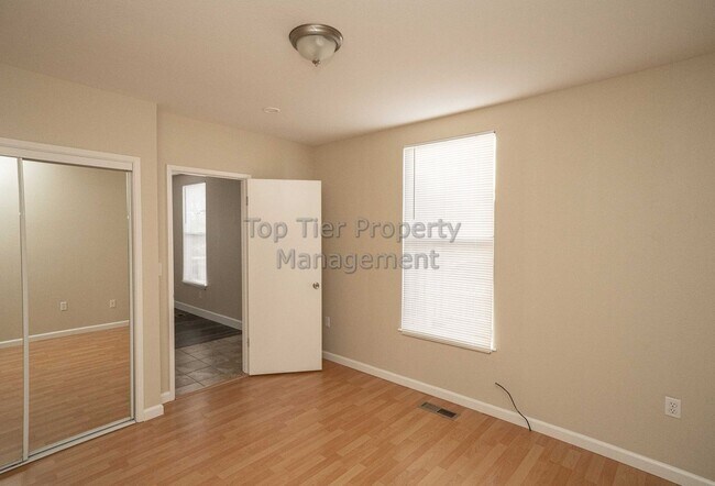 Building Photo - 1884 N 5th St