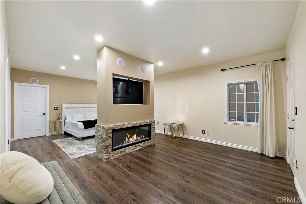 Building Photo - 11265 Sunshine Ter