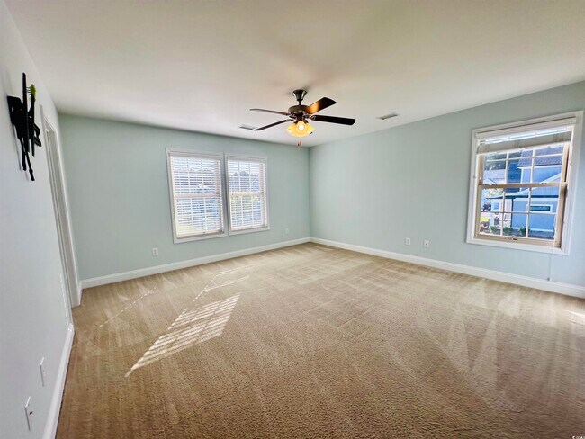 Building Photo - 634 Plantation Oaks Dr